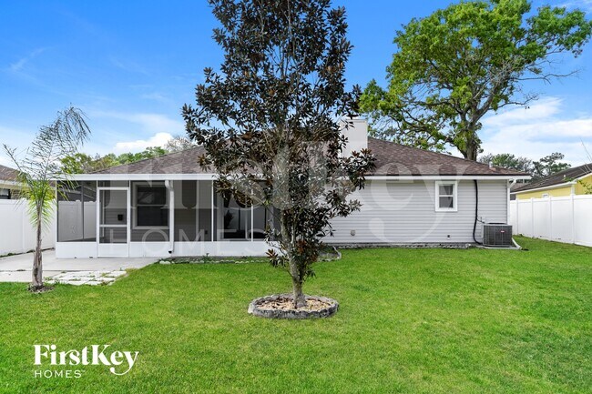 Building Photo - 12211 Rochford Ln