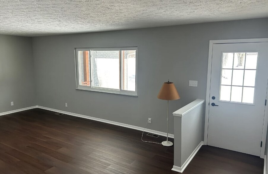 Front living room with new luxury vinyl plank flooring throughout - 2751 Hart Rd