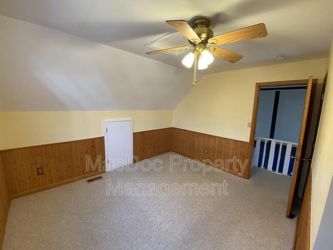 Building Photo - 549 Harrison Cir