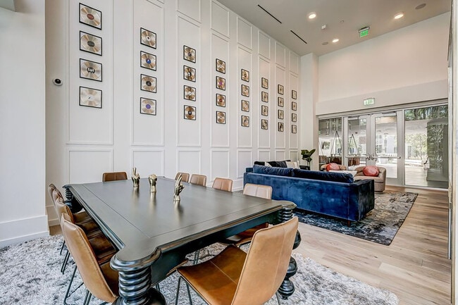 Building Photo - 1301 W Koenig Ln