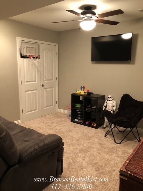 Building Photo - Now Leasing for August!!!