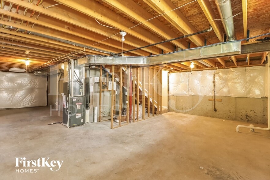 Building Photo - 5575 Appaloosa Cir
