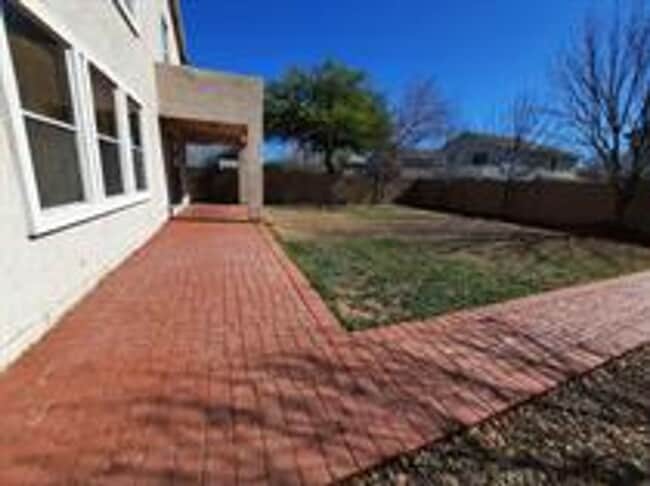 Building Photo - Limited Time: No Application Fee Required Apply for FREE — $55 Fee Waived 5 BDRM 2.5 BATHS