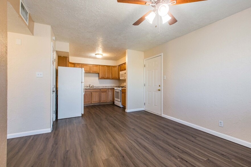 Interior Photo - Vail Manor Apartments