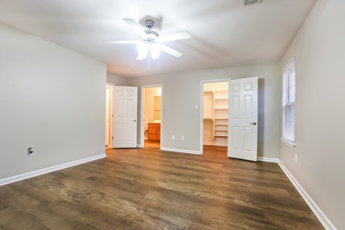 Building Photo - 7221 Fulton St