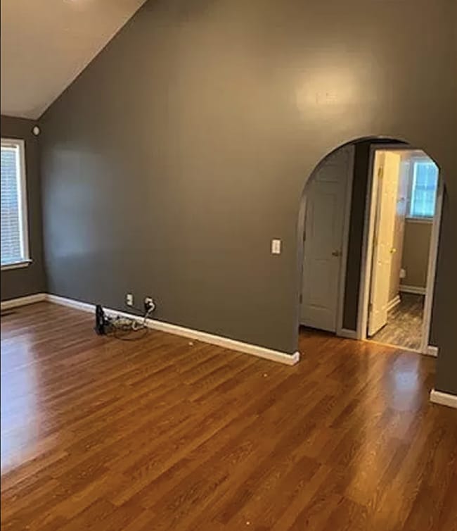 Building Photo - Charming 3-Bedroom Home with 2 Full Baths ...