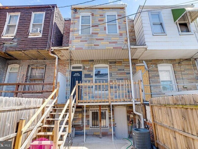 Building Photo - 442 N Linwood Ave