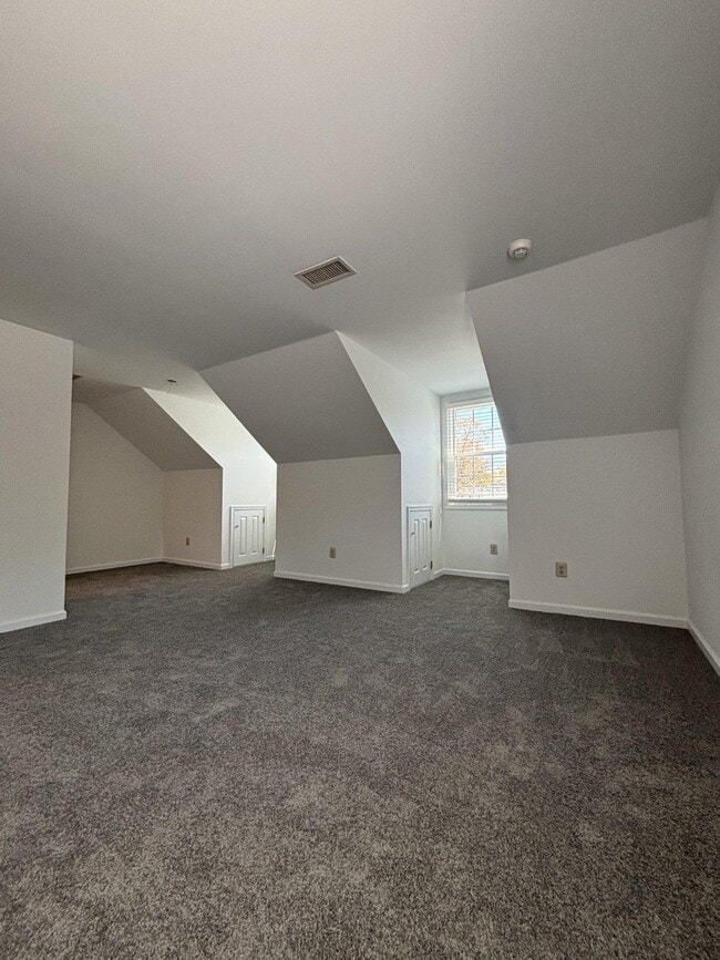 Building Photo - 279 W Uwchlan Ave