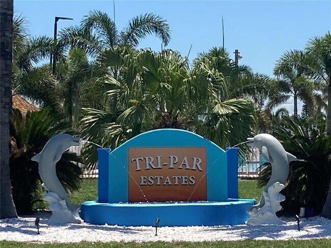 Building Photo - 5161 Boca Raton Ave