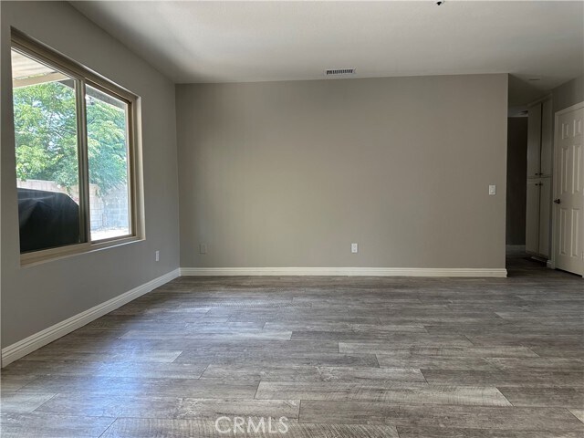 Building Photo - 17175 Micallef St