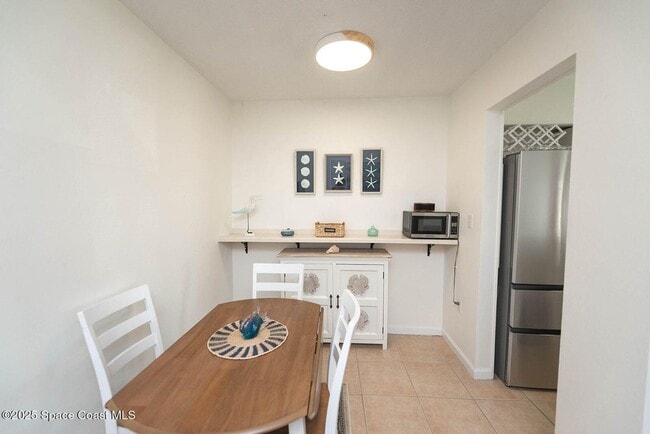 Building Photo - Furnished and Available April 6th 2026