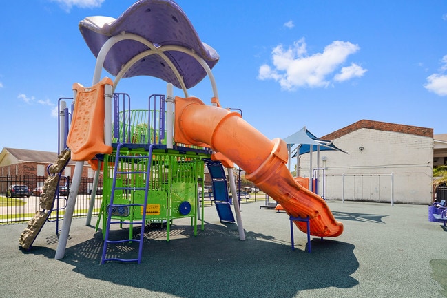 Building Photo - Cherry Creek Apartments