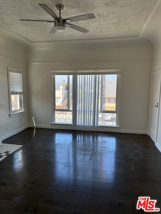 Building Photo - 1408 2nd Ave