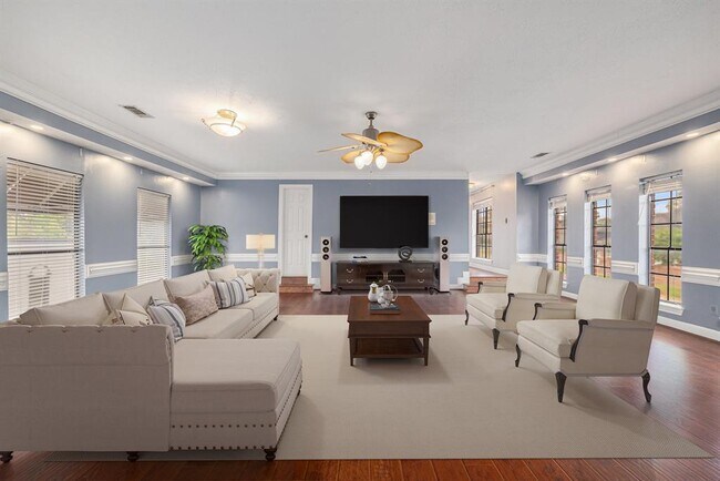 Building Photo - 7415 Naremore Dr