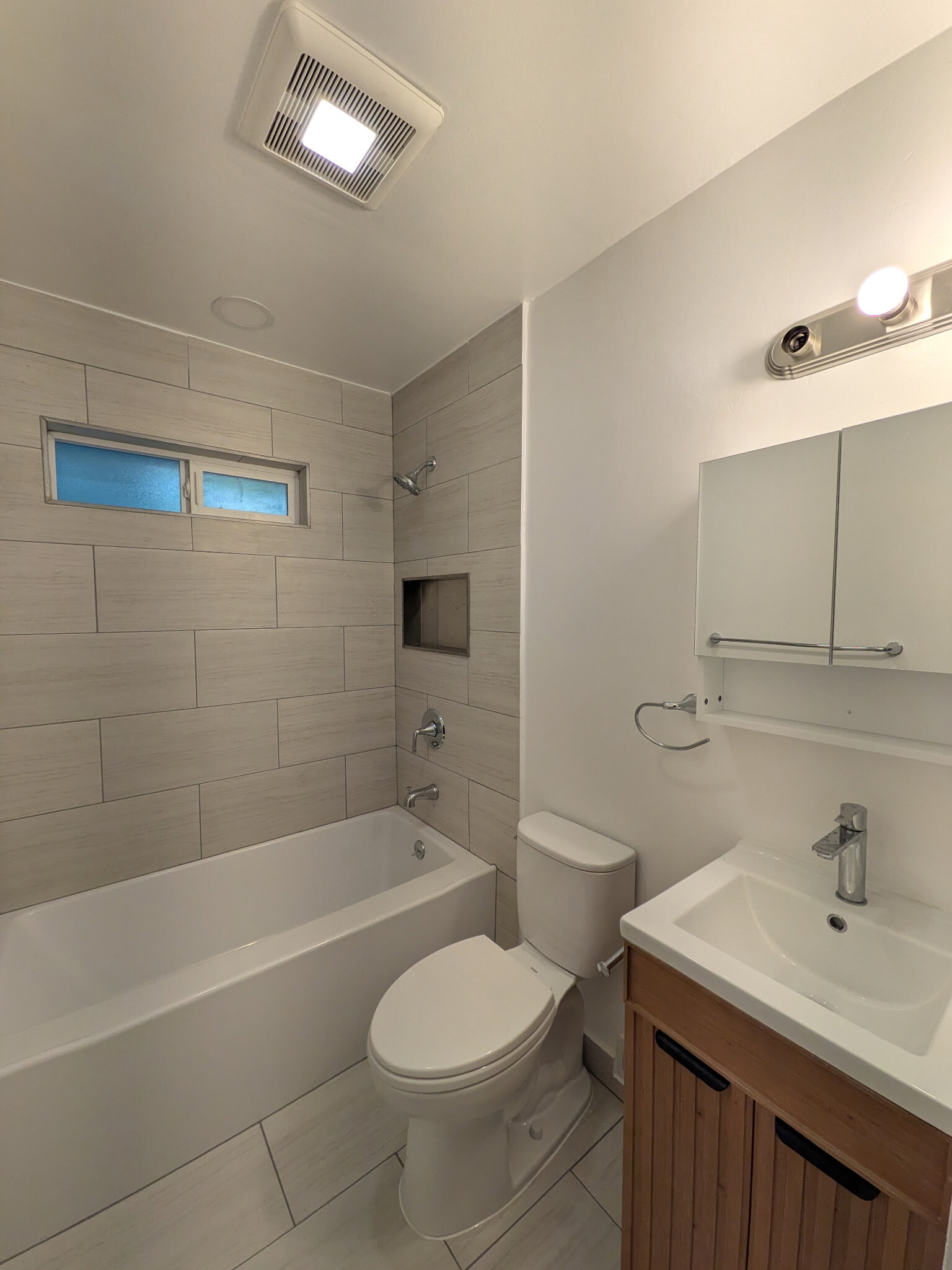 Building Photo - 2657 C St