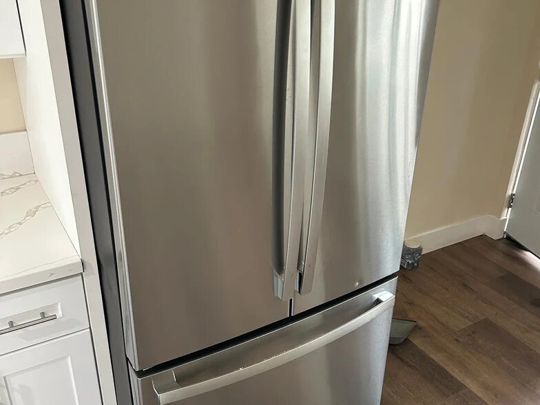 Building Photo - 2831 Griffin Ave