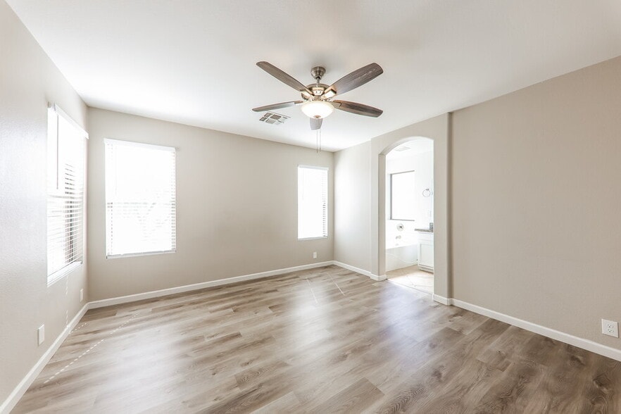 Building Photo - 17183 N 53rd Ave