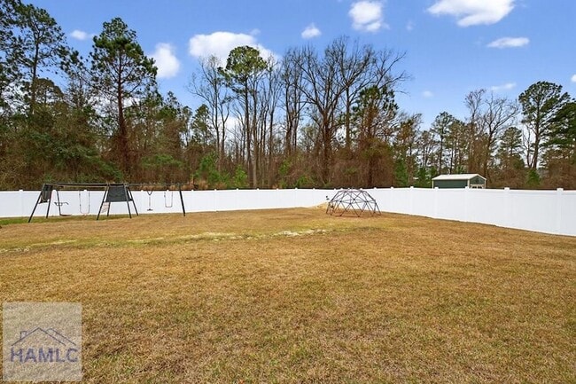 Building Photo - 99 Blueberry Ct NE