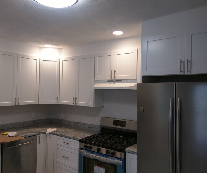 Building Photo - 30 Touro Ave