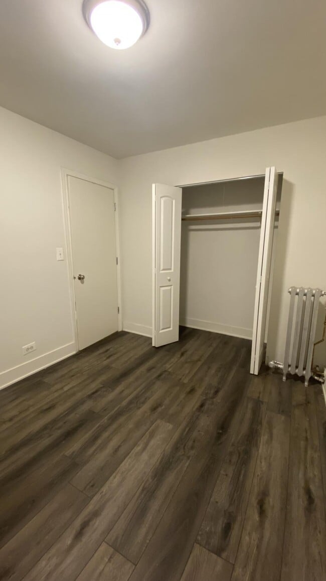 Building Photo - 2 bedroom in Chicago IL 60605