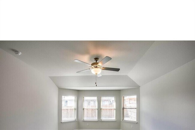 Building Photo - 6713 Coalinga Ln