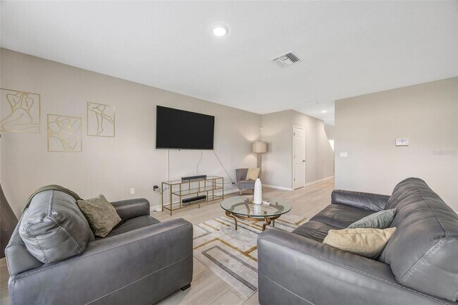 Building Photo - 7571 Freesia Trce