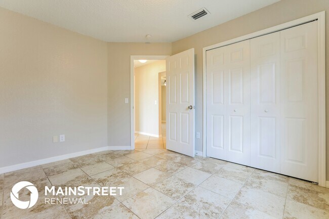 Building Photo - 22225 Seaton Ave