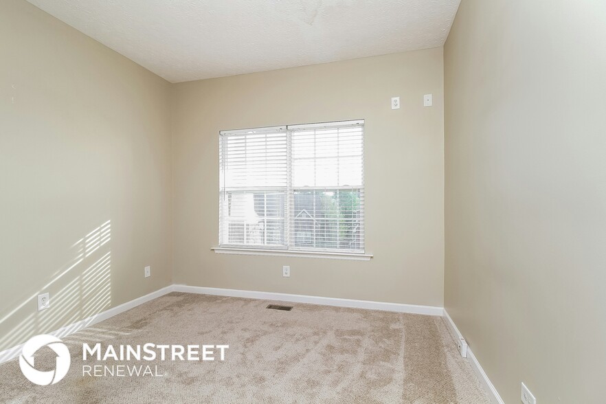 Building Photo - 1740 Woodland Pointe Dr