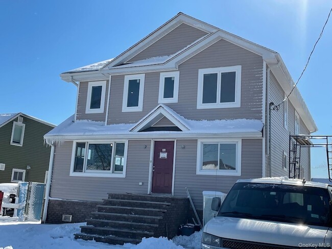 Building Photo - 46 Lincoln Pl