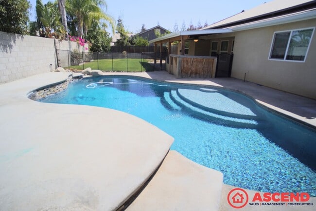Building Photo - Charming 4-Bedroom, 2-Bathroom Home in Nor...