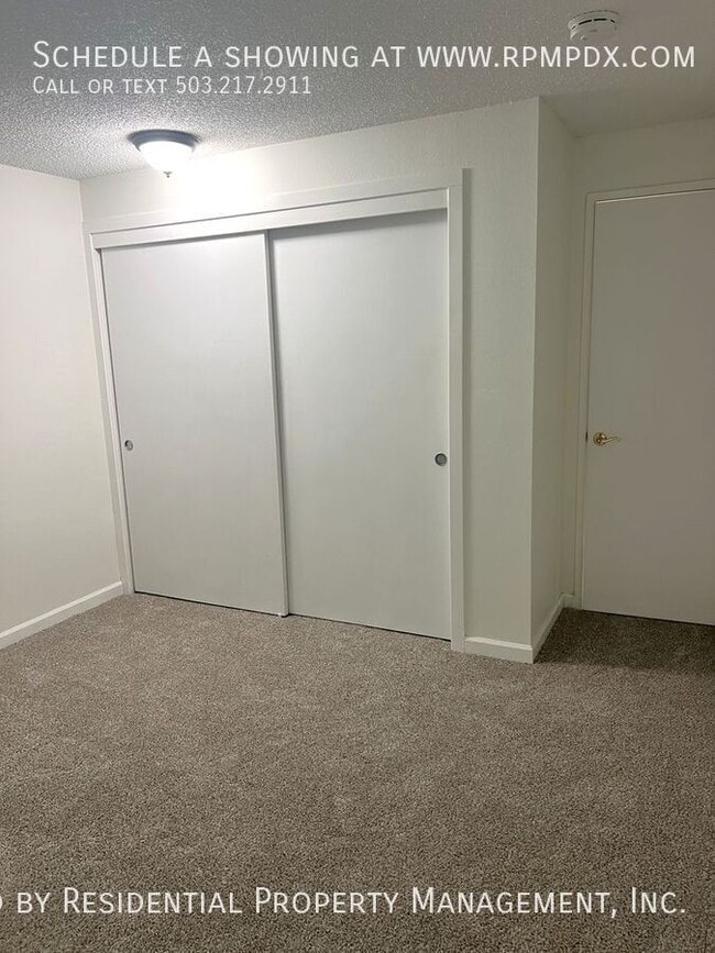 Building Photo - 12618 NW Barnes Rd