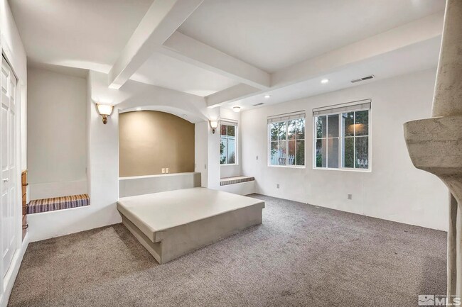 Building Photo - *SHORT TERM LEASE* 5 Bed 2 Bath, Dream Retreat in Caughlin Ranch