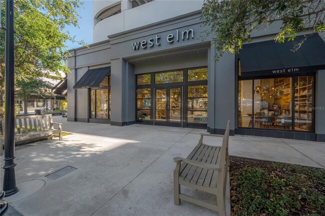 Building Photo - 762 S Village Cir
