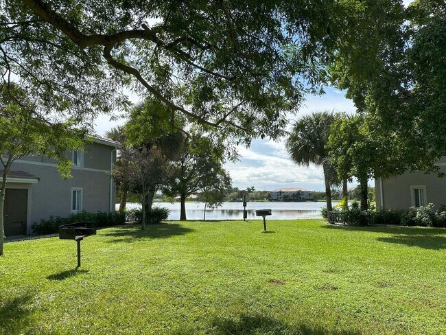 Building Photo - 5001 Wiles Rd