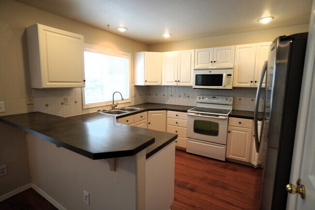 Building Photo - 4764 N Eugene St