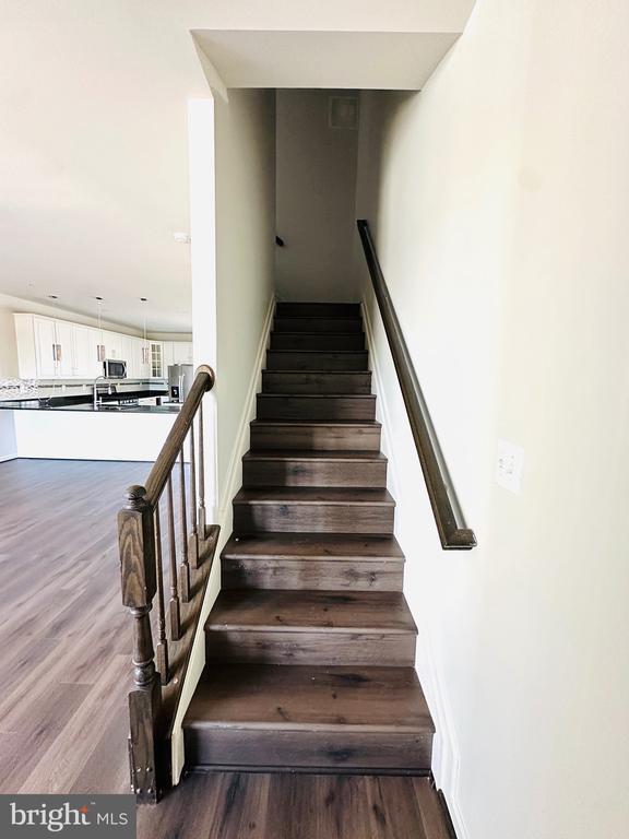 Building Photo - 9448 Adelaide Ln