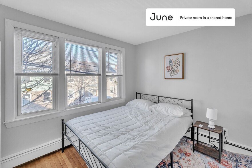 Primary Photo - Room in Shared 4 bed/2 bath home