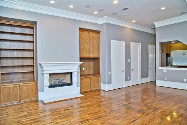 Building Photo - 1215 Rosedale St