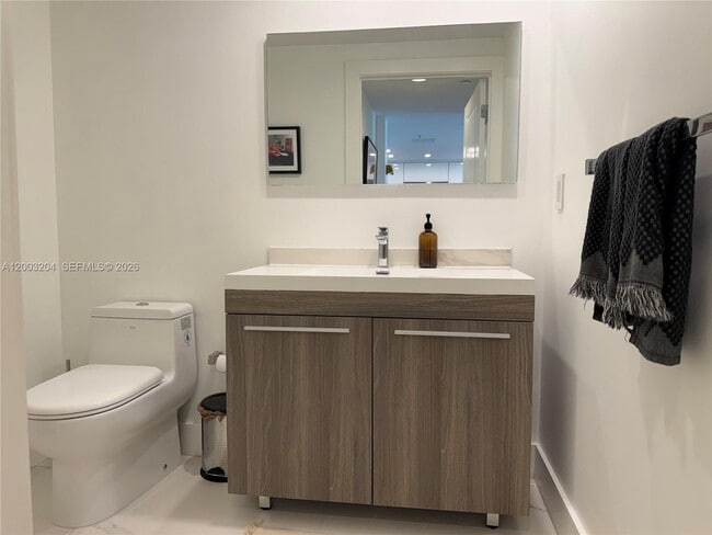 Building Photo - 1250 S Miami Ave