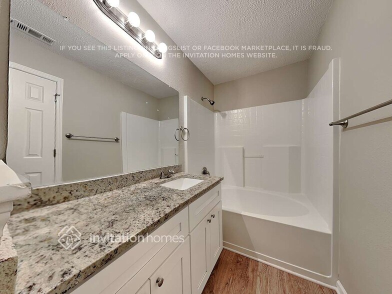 Building Photo - 6322 Klondike River Rd