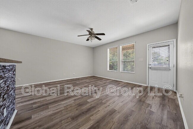 Building Photo - 16222 Galloping Oak