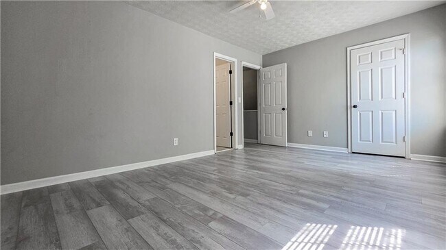 Building Photo - 1040 Huntington Trce SE