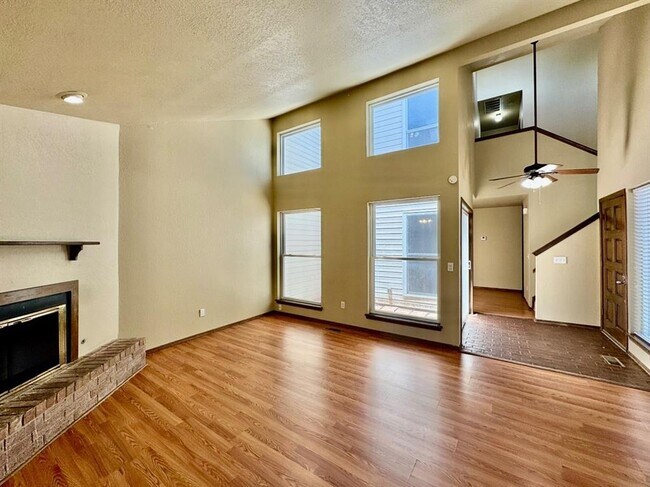 Building Photo - 415 Timberwind Rd