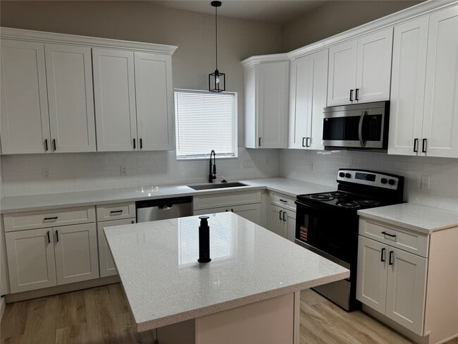 Building Photo - 9713 Cargill St