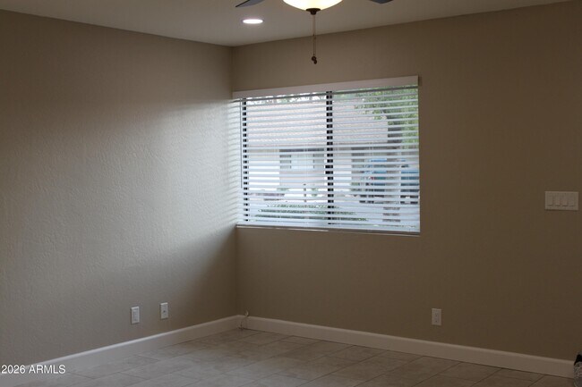 Building Photo - 1550 N Stapley Dr