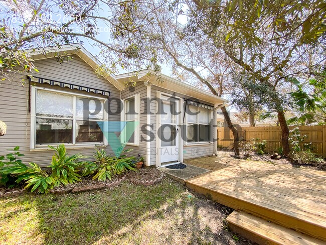 Building Photo - 5917 N Bay Point Dr