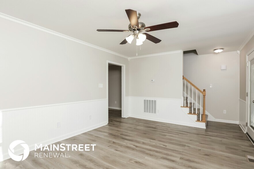 Building Photo - 90 Cedarhurst Ln