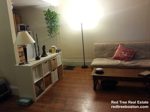 Building Photo - 509 Beacon St