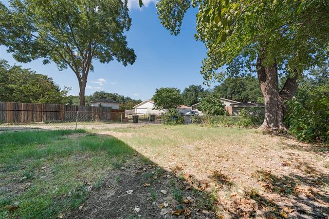 Building Photo - 2426 Denmark Dr