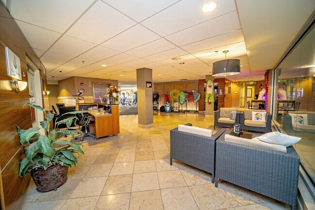 Building Photo - 3404 American Dr